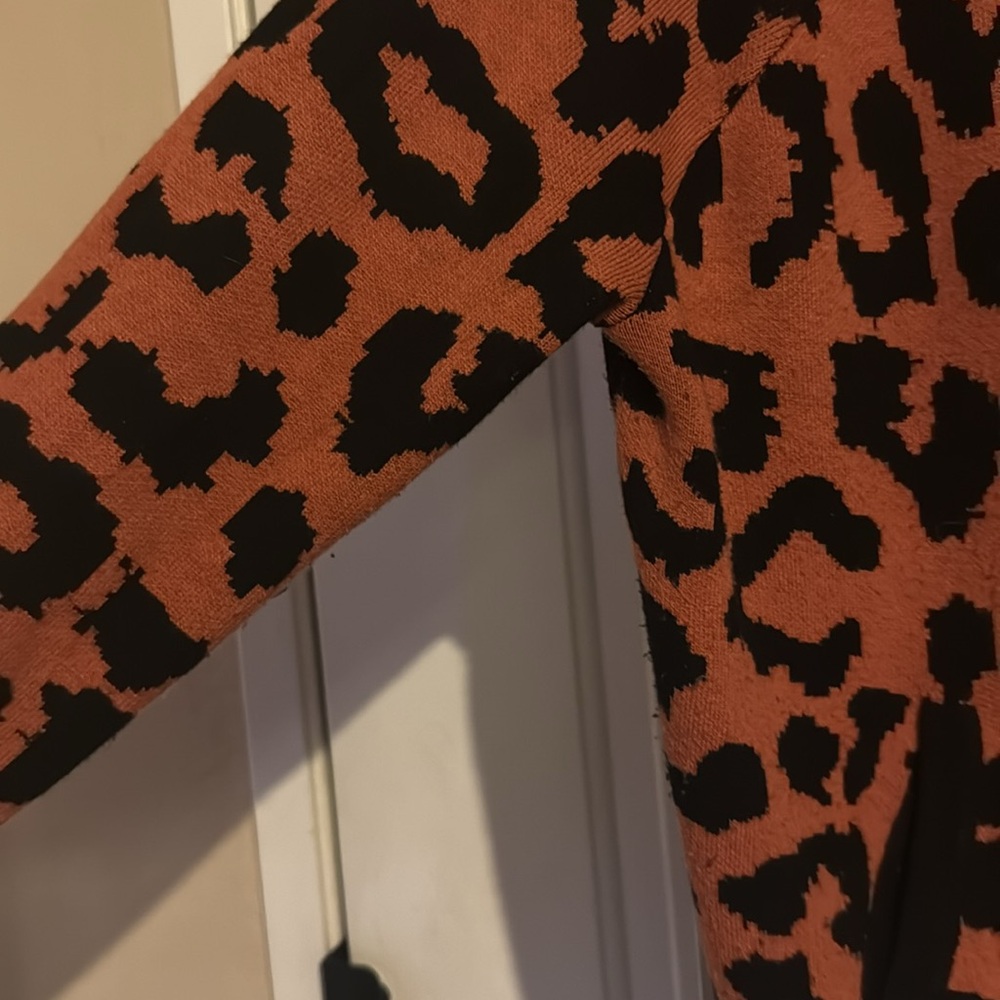 Leopard Print Zip-Up Jacket - image 7